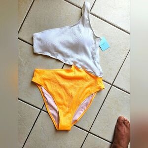 NWT One piece swimsuit xxl